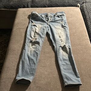 Old Navy Light Blue Distressed Skinny Jeans